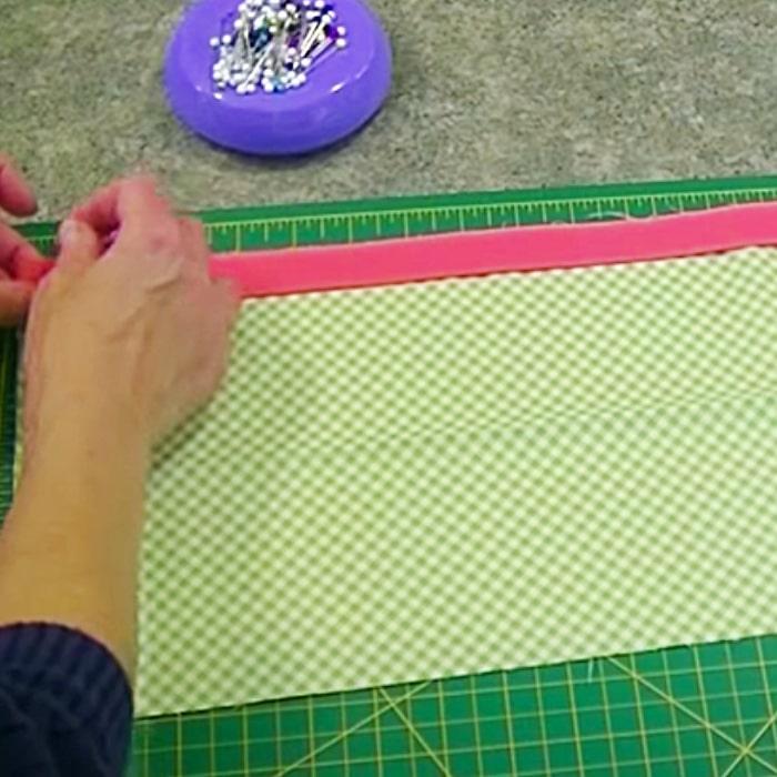 Free Sewing Pattern - Easy Pillowcase Pattern - How To Sew A Pillowcase With An Accent Strip