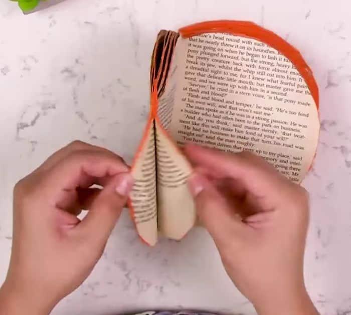 Easy To Make Paper Pumpkin