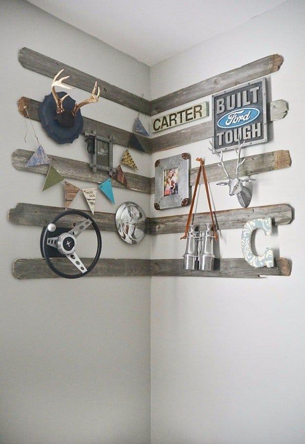 DIY Rustic Barn Wood Corner Gallery Wall, a bedroom decor idea worth trying this season and worth trying
