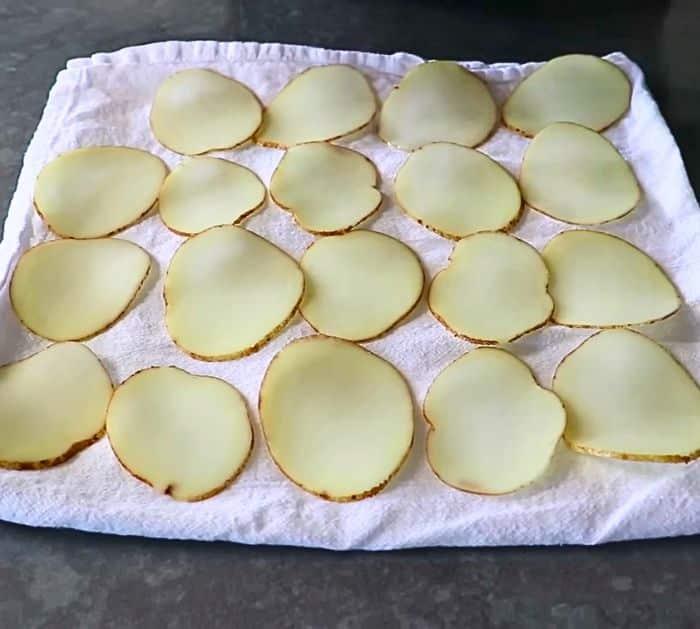 How to Make Microwave Potato Chips