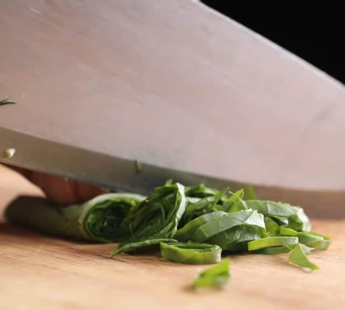 How to Properly Chop With Your Knives (Basic Knife Skills) Instructions