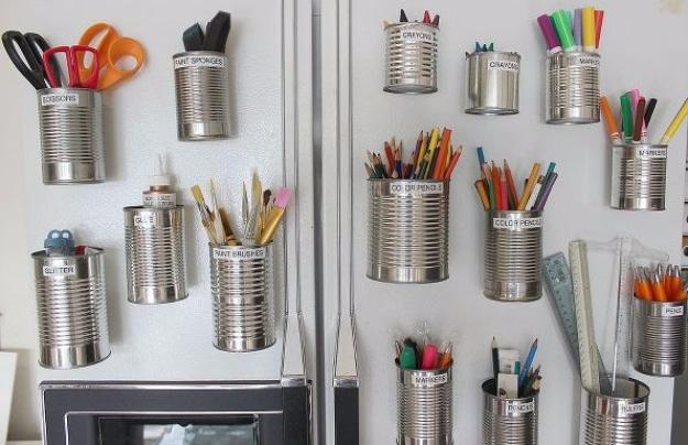 Organize With Tin Cups, a workspace organizing trick, easy to redo the next time it is needed and the fix worth remembering