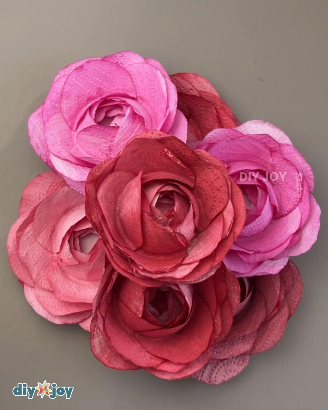 Homemade Aesthetic Paper Flower Bouquet Paper Towels — making more flowers