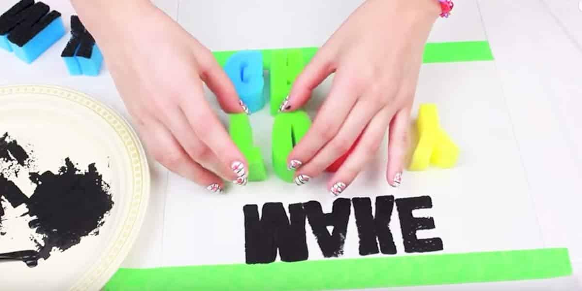 She Makes 4 Cheap And Easy Pieces For Her Wall Decor That You Must See (Brilliant!)