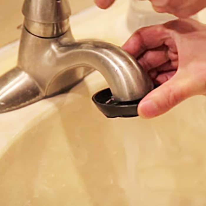 Clean The hairdryer Intake - How To Clean A Hairdryer - Extend The Life Of A Hairdryer