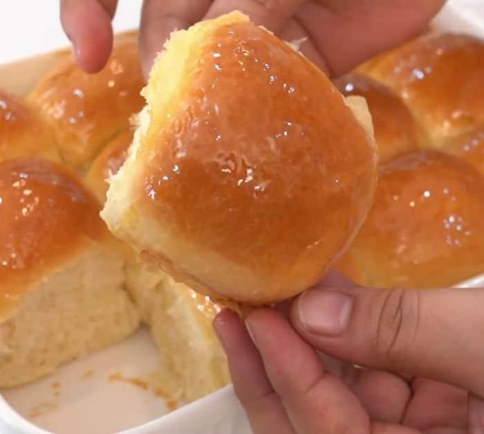 How To Make Soft Maple-Glazed Dinner Rolls