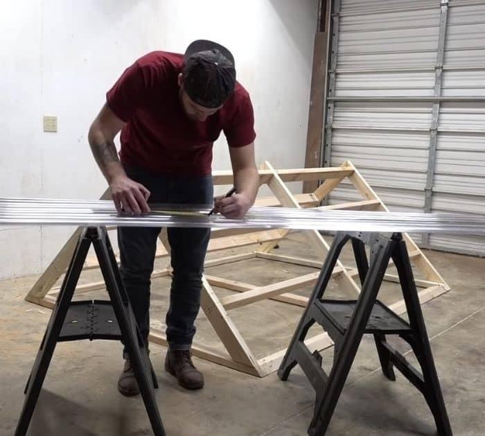 How To Build A Simple And Sturdy Greenhouse
