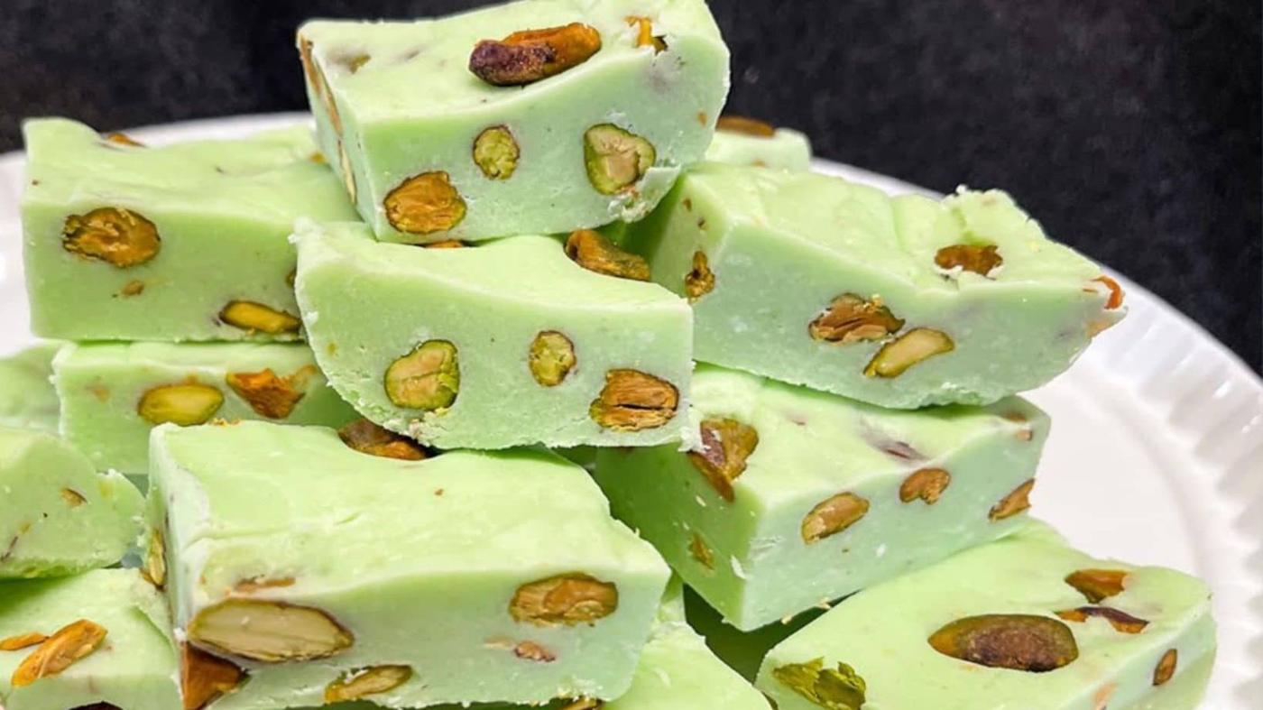 6-Ingredient Pistachio Fudge Recipe