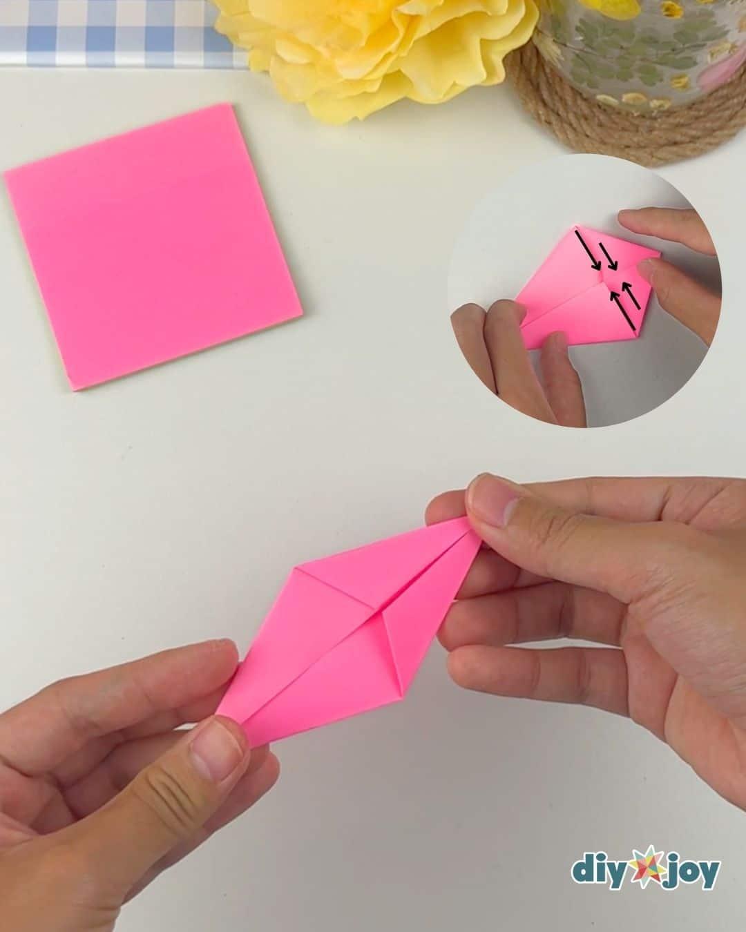 Post It Notes Paper Flowers — make a diamond shape