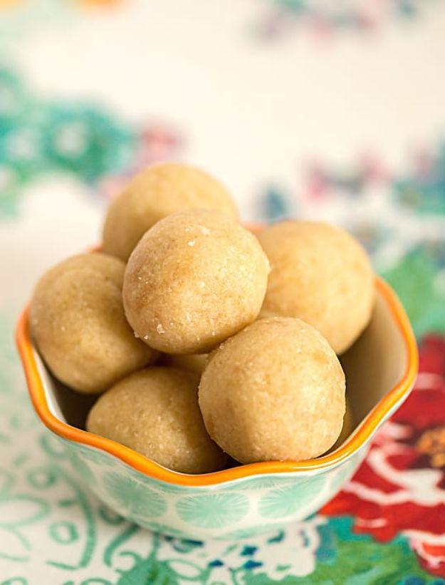 Keto Fat Bombs and Best Ketogenic Recipe Ideas to Make At Home - Gingerbread Fat Bombs - Easy Recipes With Peanut Butter, Cream Cheese, Chocolate, Coconut Oil, Coffee low carb fat