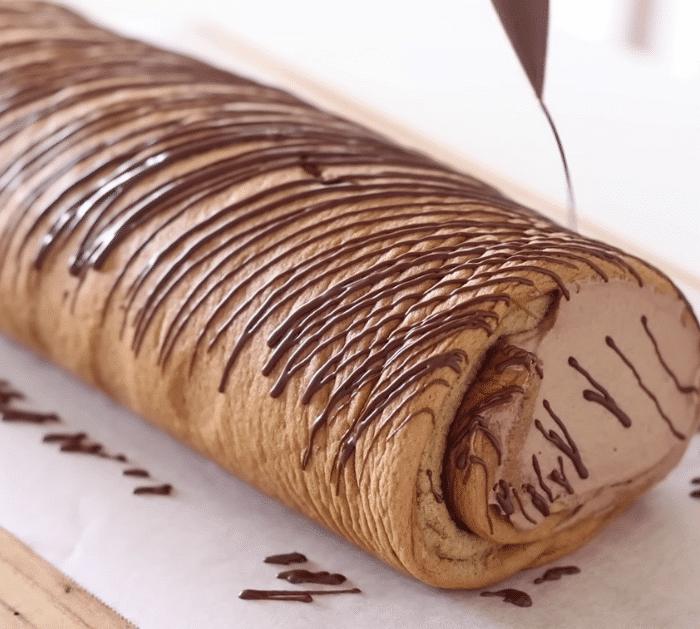 Easy Chocolate Coffee Swiss Roll Cake Recipe