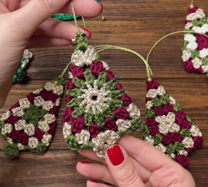 How to Crochet a Granny Square Christmas Tree