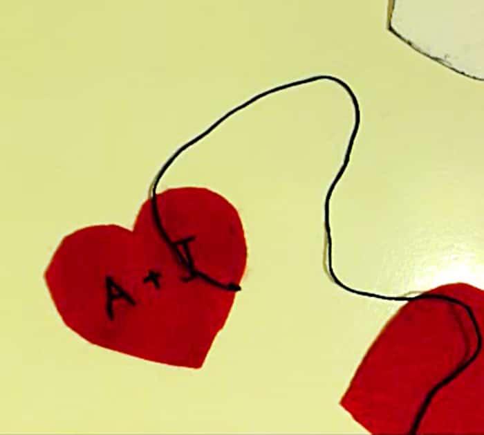 Learn to make these quick easy Valentine Felt Hearts that look like the old school Valentine's Day Candy