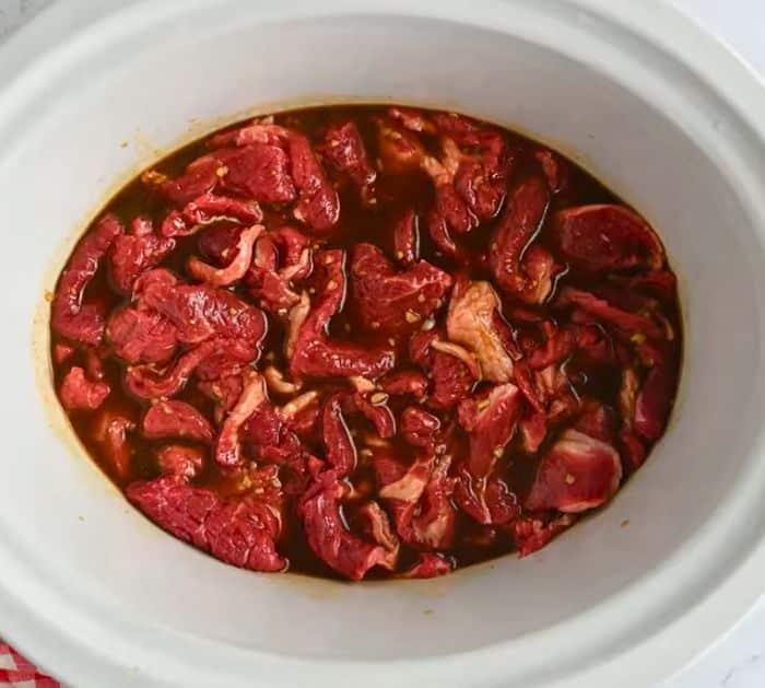 Easy Slow Cooker Beef and Broccoli Ingredients