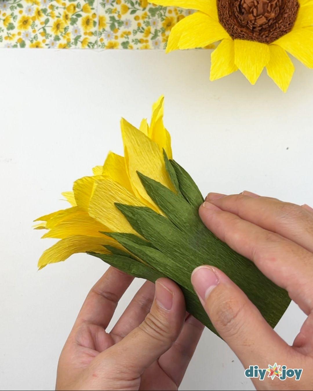 Homemade Sunflower Crepe Paper — diy paper flowers