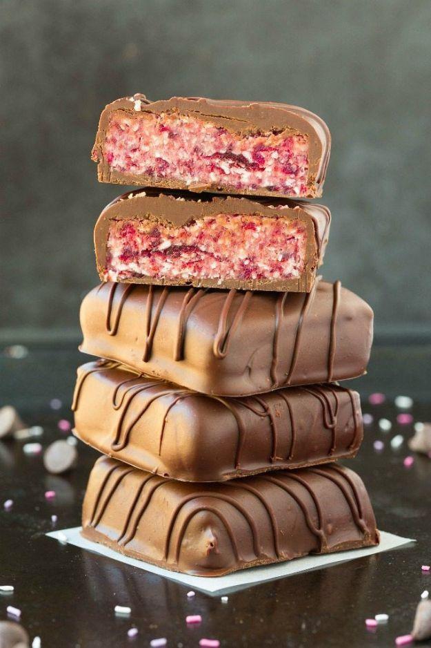 Keto Dessert Recipes - No Bake Raspberry Coconut Crack Bars - Easy Ketogenic Diet Dessert Recipes and Recipe Ideas - Shakes, Cakes In A Mug, Low Carb Brownies, Gluten Free Cookies
