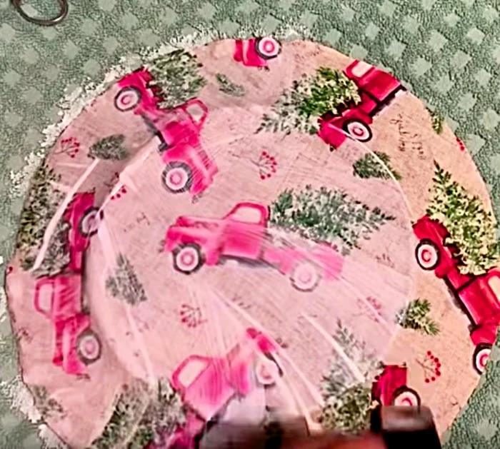 Make a DIY Decoupage Plate with Modpodge and fat quarter of Christmas Themed Fabric