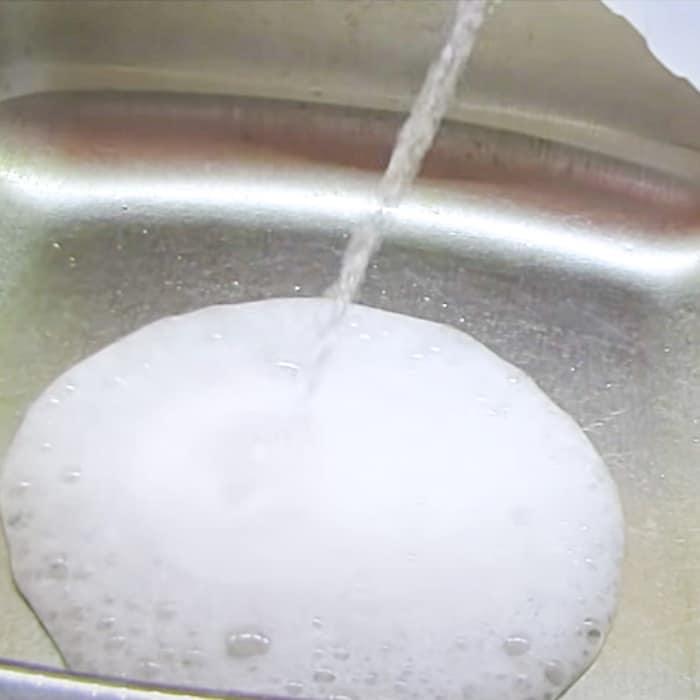 Vinegar Cleaner Recipe - DIY Drain Hacks - Homemade Natural Cleaners