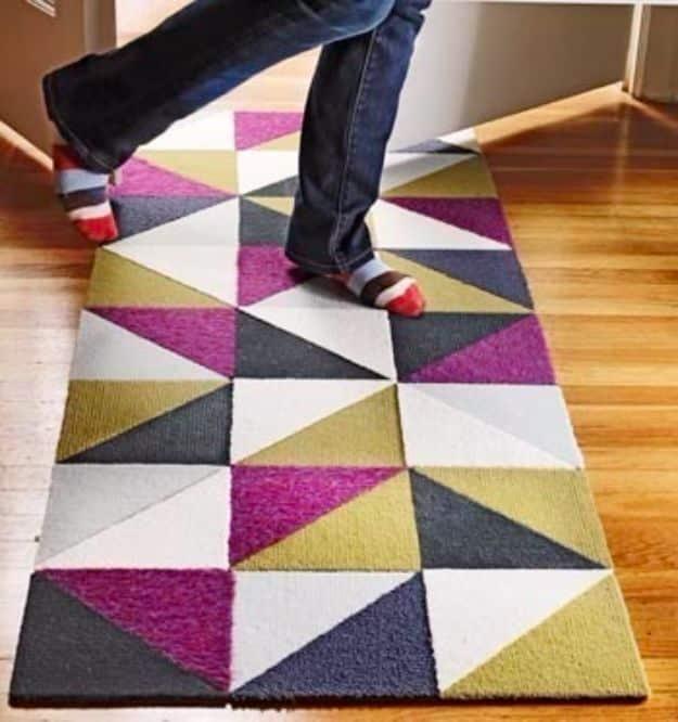 DIY Ideas With Carpet Scraps - Recycle Carpet Samples - Cool Crafts To Make With Old Carpet Remnants - Cheap Do It Yourself Gifts and Home Decor on A Budget - Creative But Cheap Id