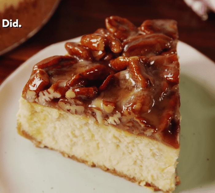 How to Make Pecan Pie Cheesecake