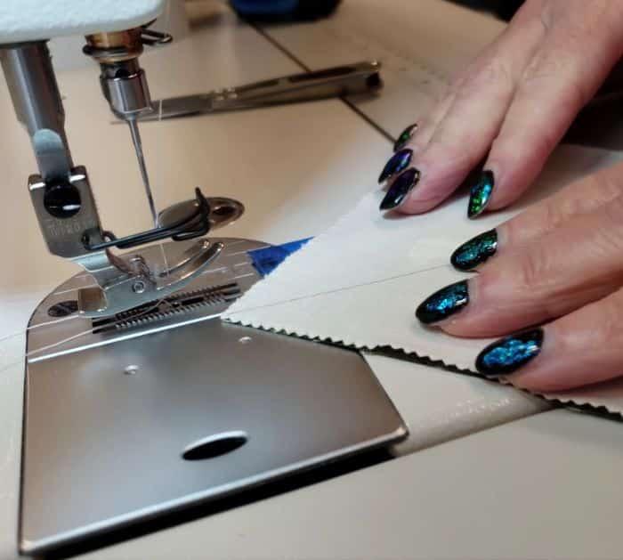 How To Sew A Shining Star Table Runner Quilt