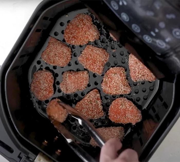 how to make air fryer buffalo chicken nuggets