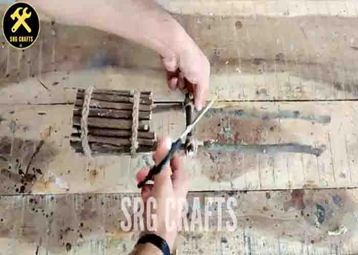 Finishing the DIY twig planter