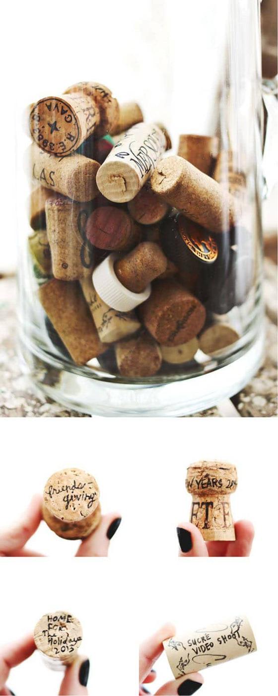 Easy Wine Cork Crafts & DIY Decor Ideas - DIY Wine Cork Memory Keepers - DIY Projects & Crafts by Sueeye #crafts