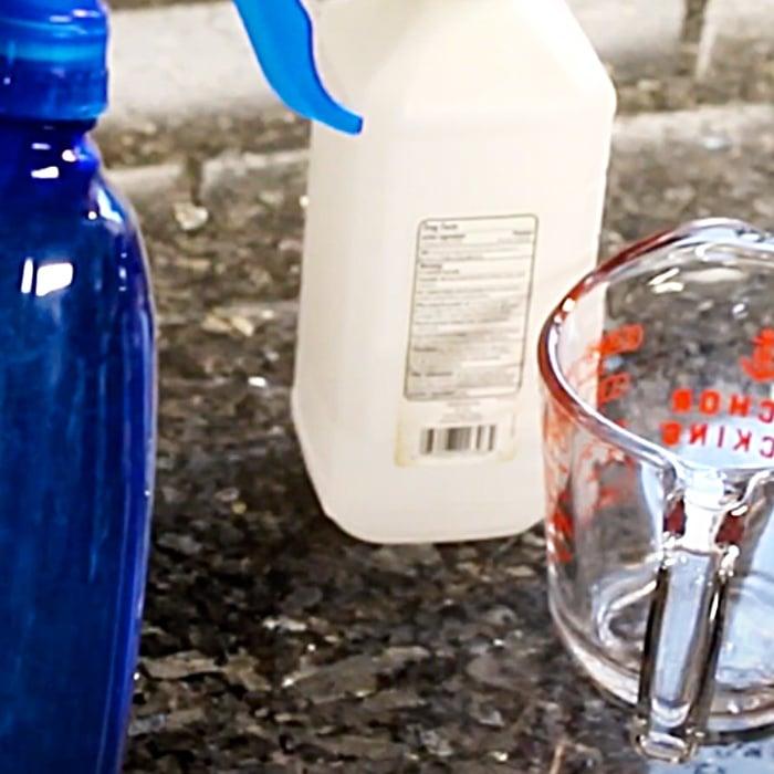 two Ingredient Granite Cleaner - DIY Cleaners - Easy Way To Deep Clean Granite