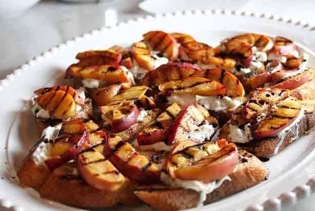 Easy Grilling Recipes | Side Dish Ideas | Grilled Peach & Burrata Crostini | DIY Projects & Crafts by Sueeye at