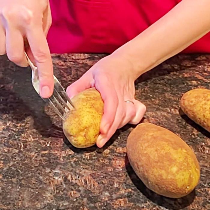 Air Fryer Recipes - Potatoes Cooked In The Air Fryer - Side Dish Ideas