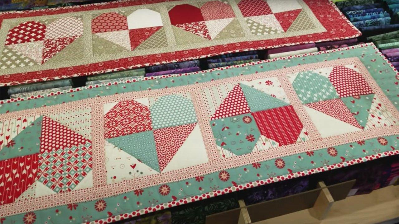 DIY Valentine’s Day “Sweetheart” Table Runner