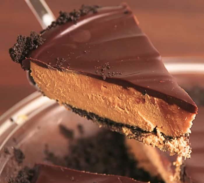 How to Make No-Bake Oreo Buckeye Pie