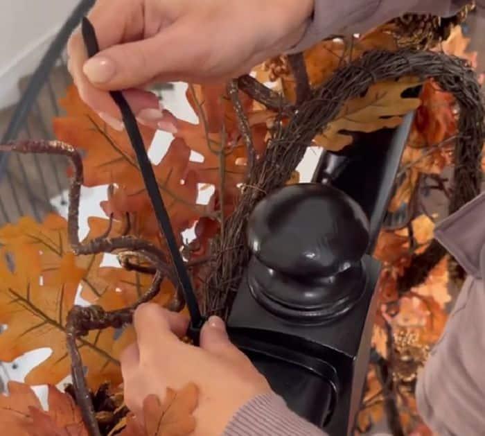 Easy Staircase Fall Decor Tutorial