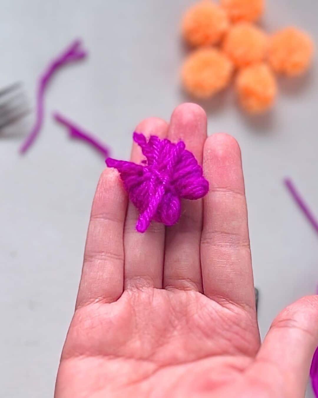 Pom Pom Flowers Fork — handmade pom pom flowers