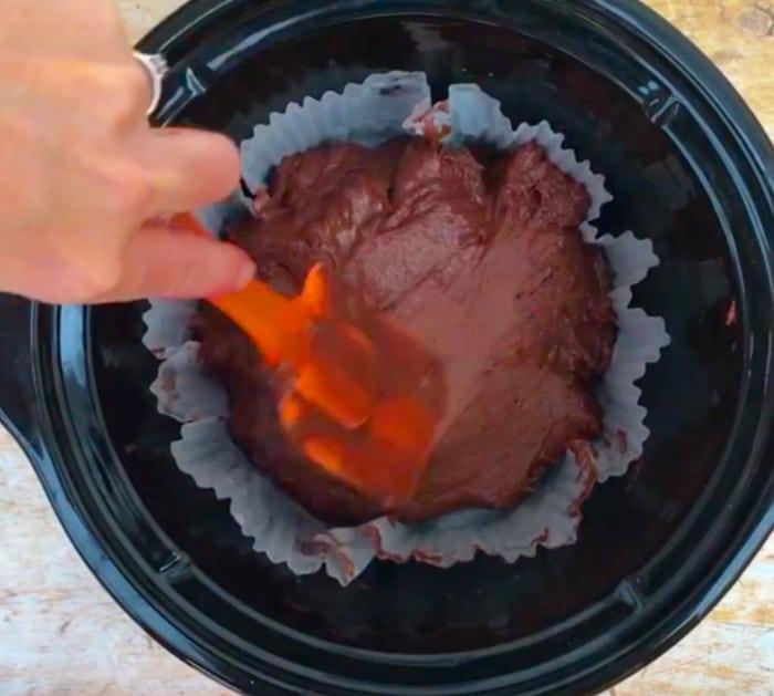 Make a red Slow Cooker red velvet cake n the crockpot