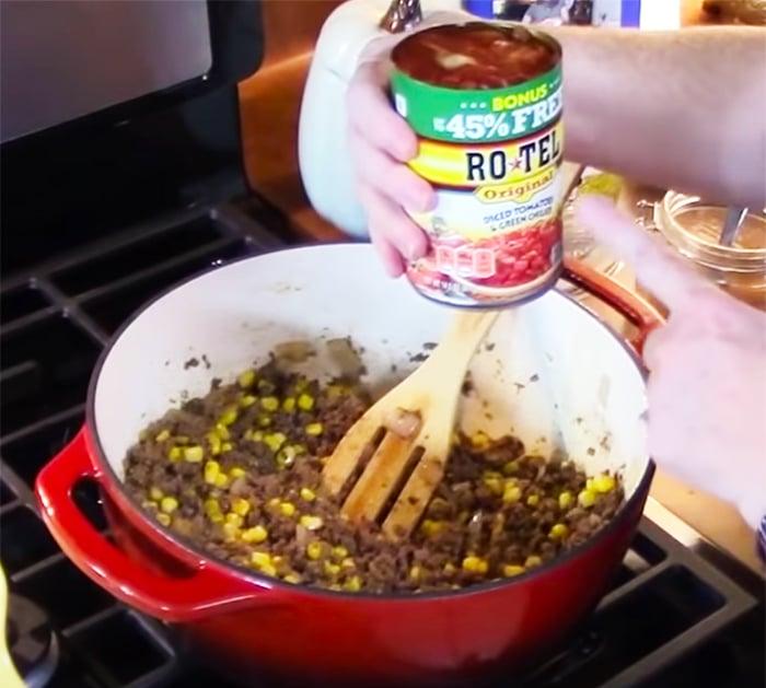 Use One Pot To Make Taco Spaghetti - One Pot Meals - Pasta Recipes