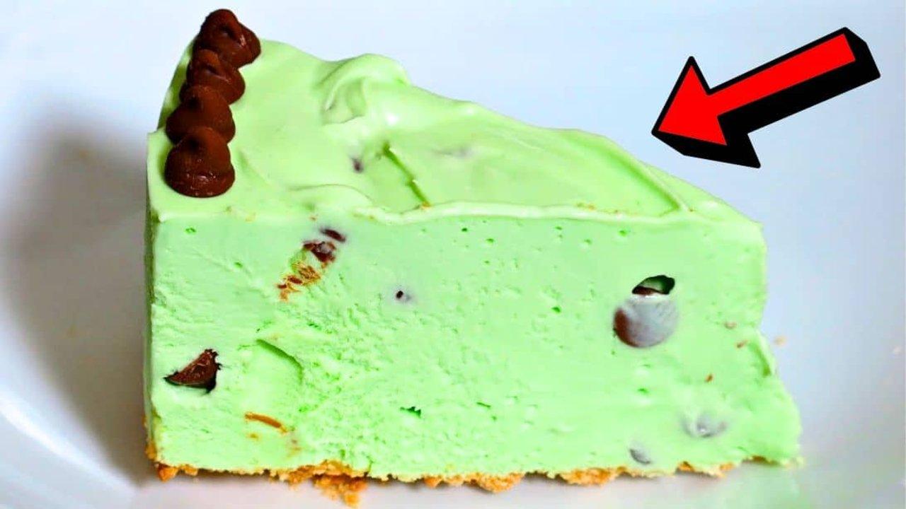 Easy Mint Chocolate Chip Cheesecake Recipe