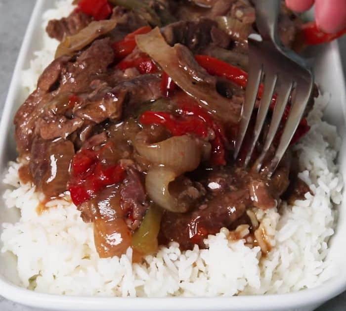 Easy Copycat Crockpot Pepper Steak Recipe