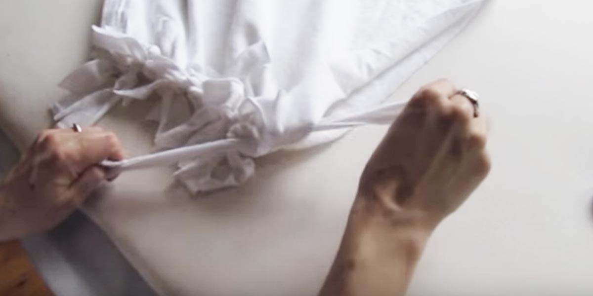 You Won’t Believe The Remarkable Item She Makes Out Of A T-Shirt (Easy!)