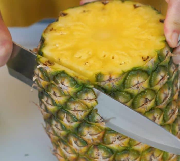 How to Determine if Pineapple is Ripe