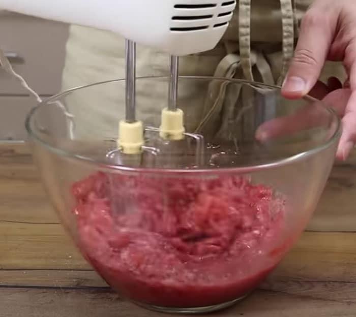 Whipped Strawberry Dessert - Easy Recipes
