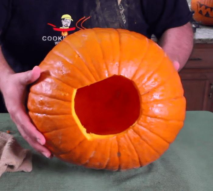 How to Clean a Pumpkin in 2 Minutes