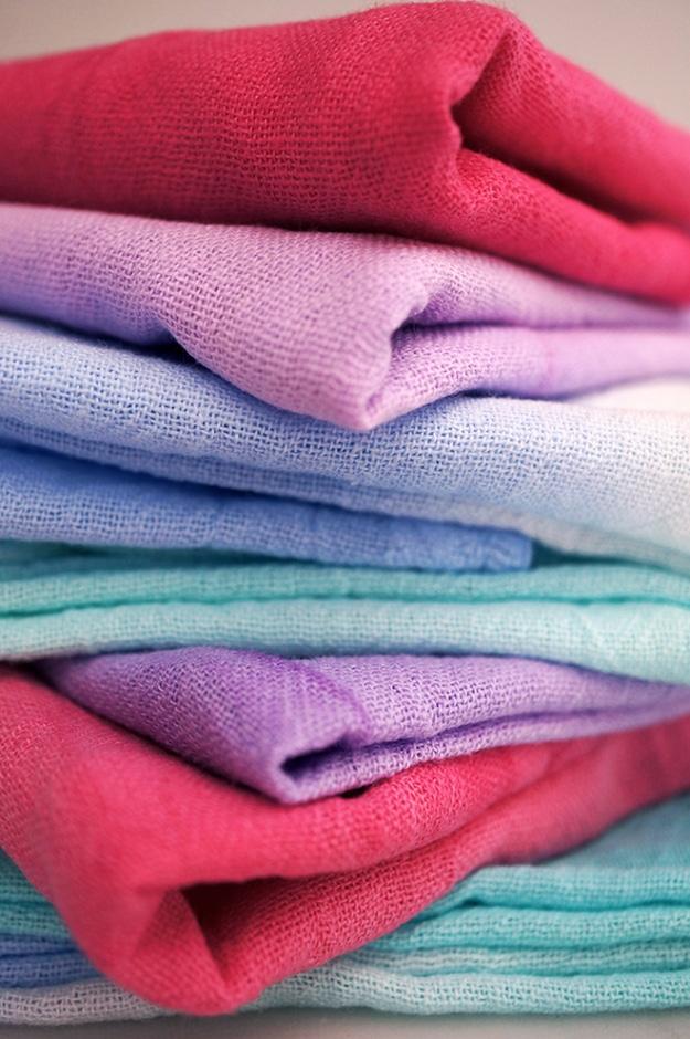 DIY Tie Dye Dish Towels, flexible enough to adjust as you go and a nice way to make a plain corner feel finished