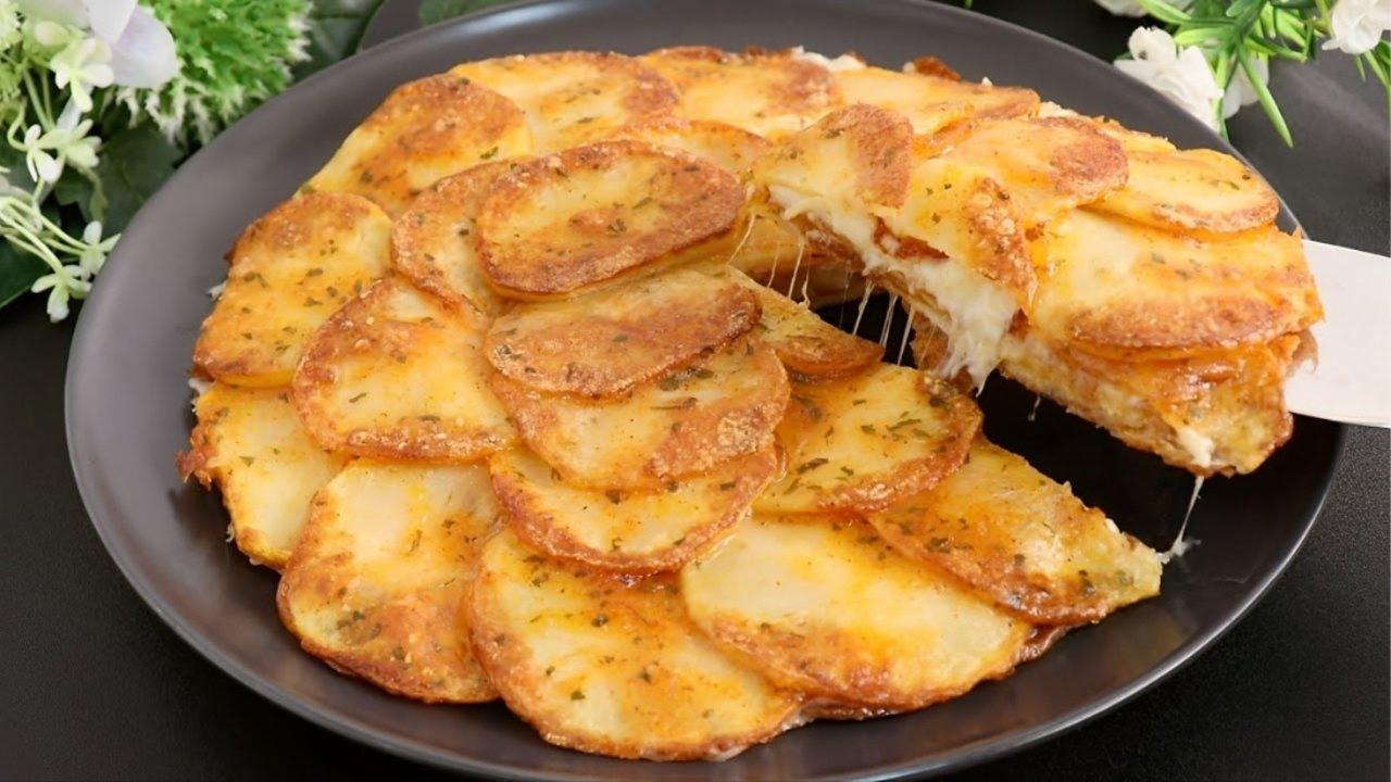 Crispy Cheese Potato Pie