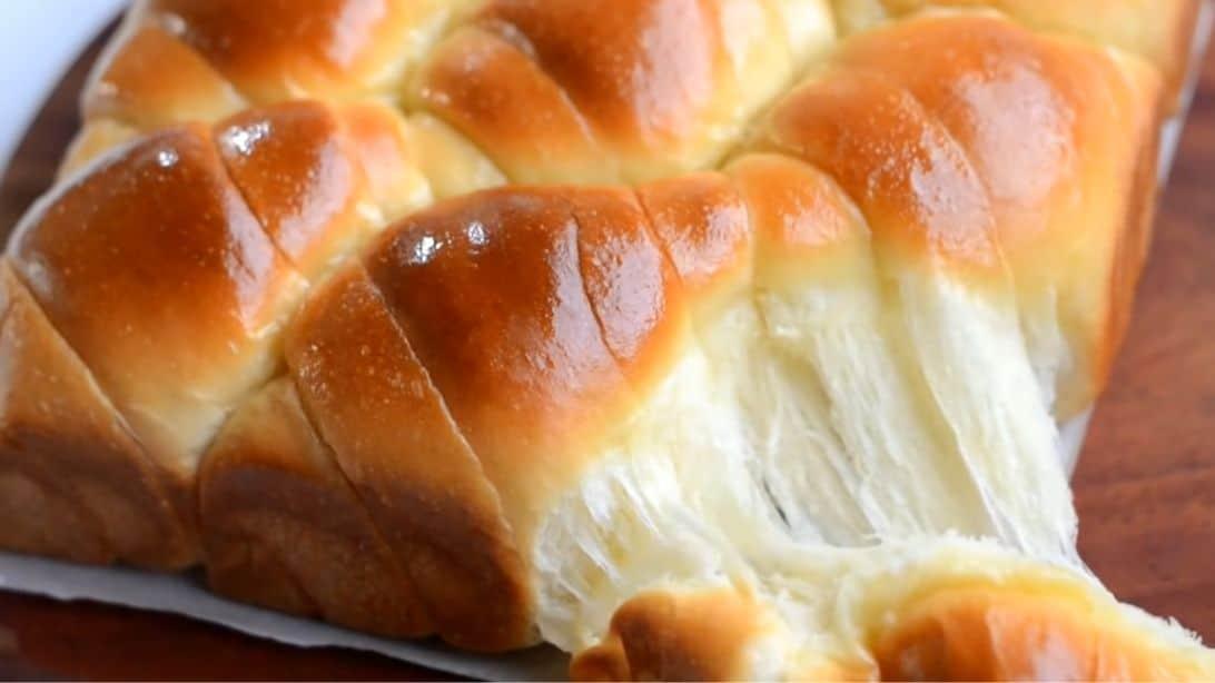 7-Ingredient Soft and Fluffy Milk Bread
