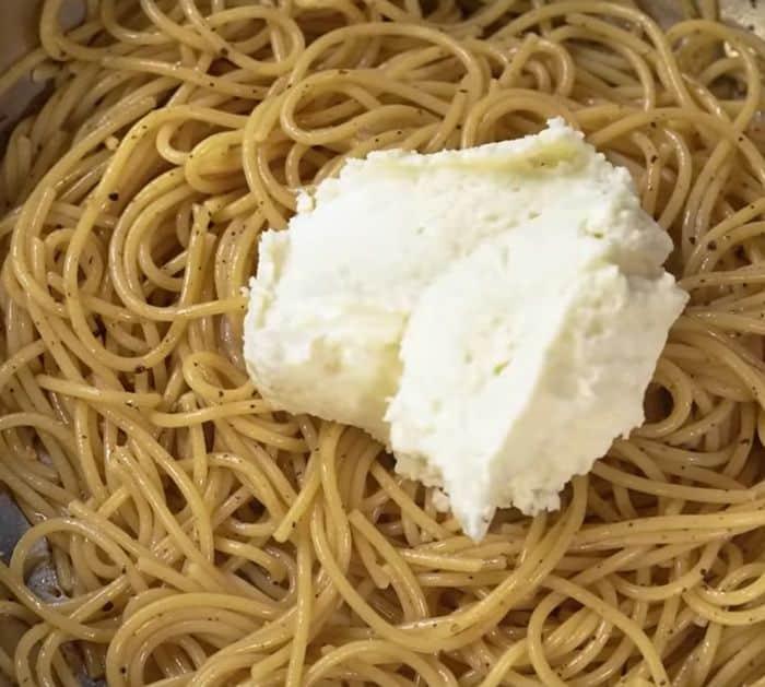 How to Make Cacio E Pepe