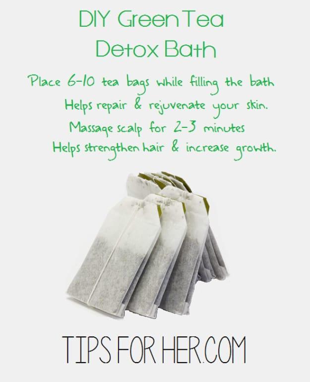 Make Your Own Green Tea Detox Bath, simple enough for even a first attempt to work and the fix worth remembering