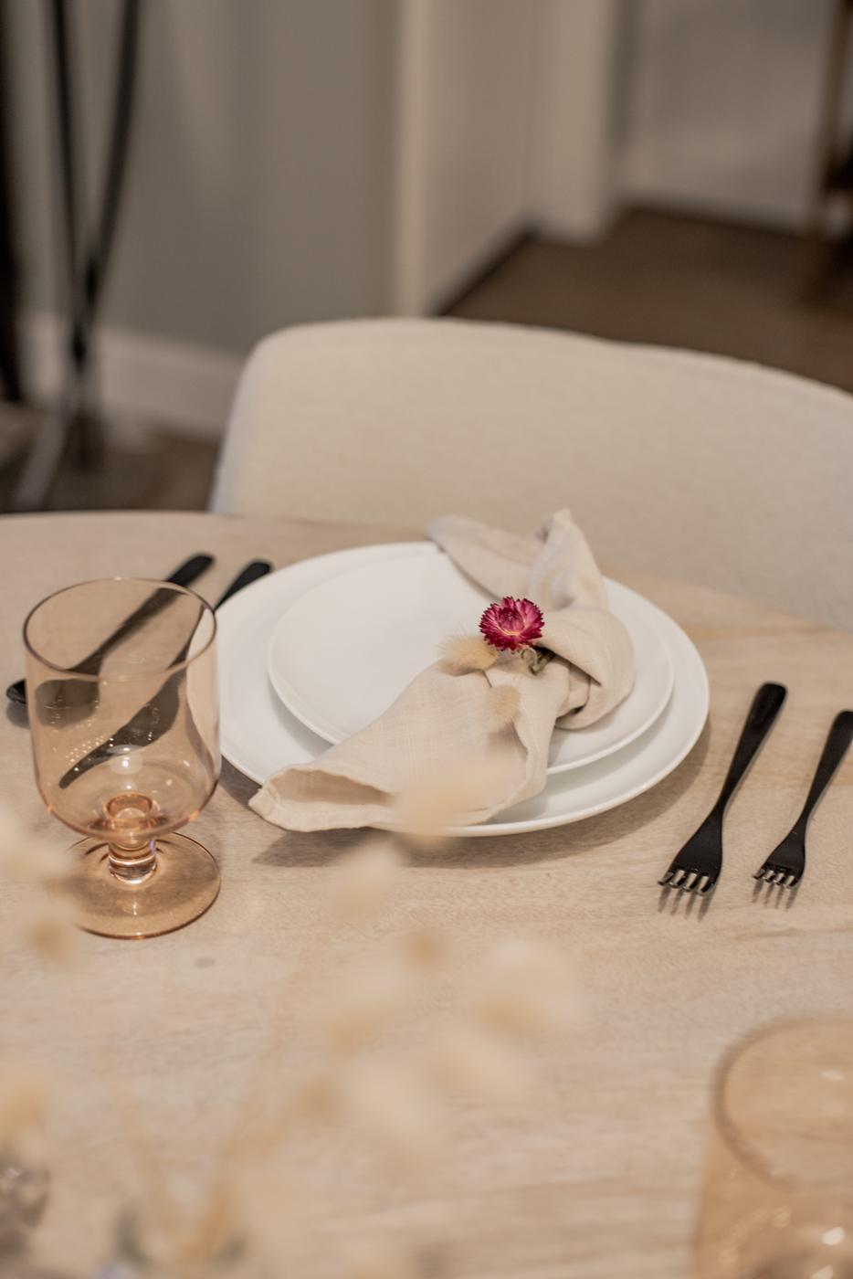 Nature Inspired Thanksgiving Tablescape, worth recreating for the season and easy enough for a first try at home
