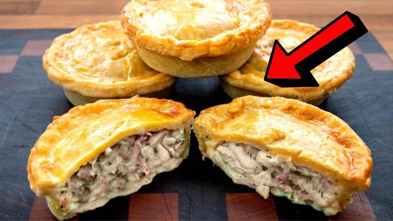 Easy Creamy Chicken, Ham, and Mushroom Pie Recipe